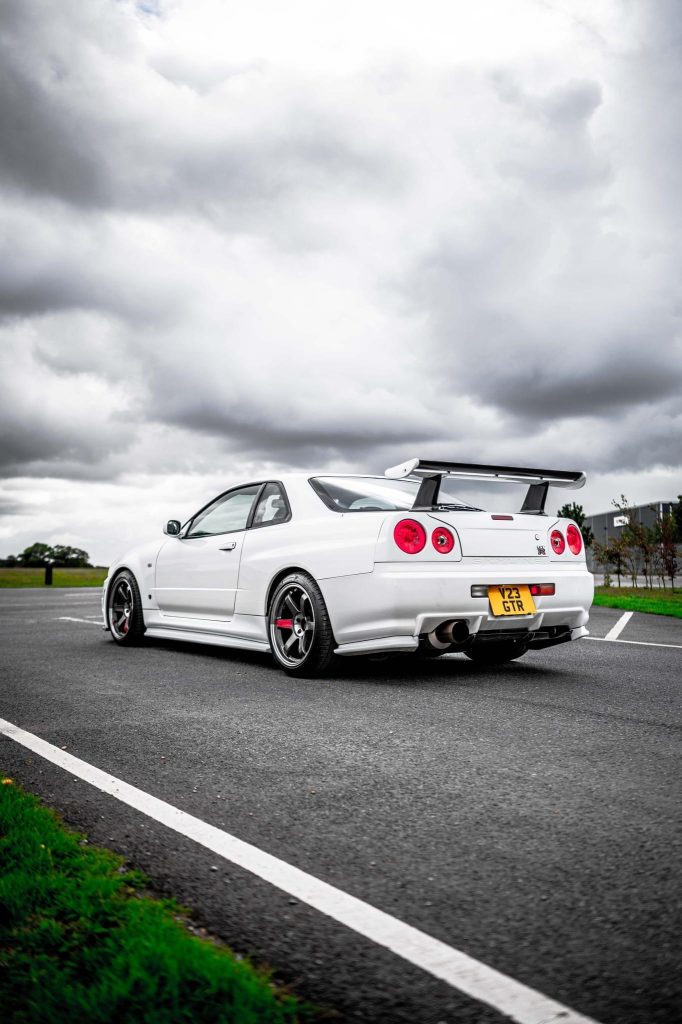 The Evolution of Power and Precision: Unveiling the 2001 Nissan GTR – Tracing Its Origins and Distinctive Advancements in the R34 Lineage